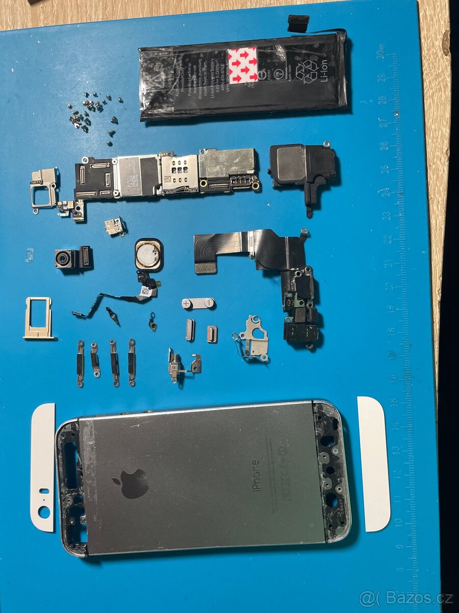 Odblokovaná deska a veškeré náhradní díly‼️ IPHONE 5s