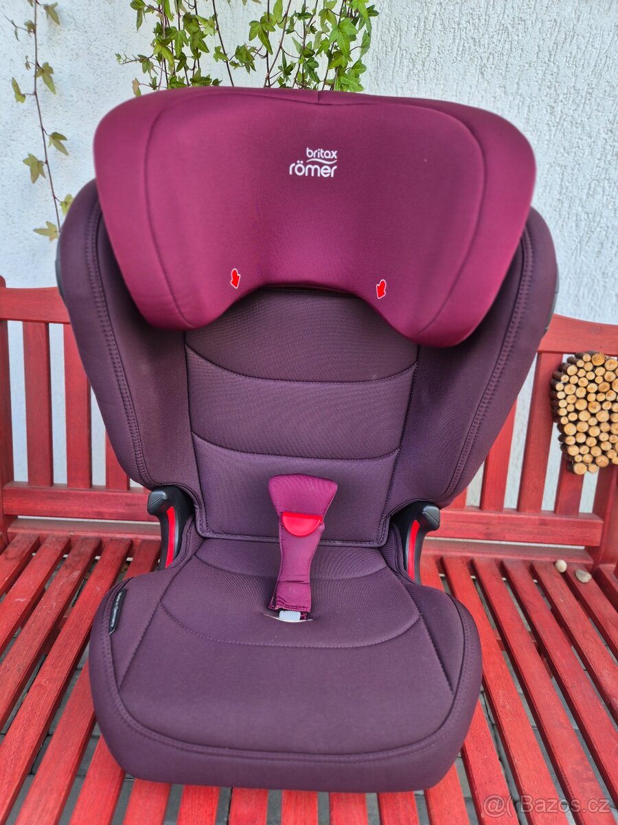 Autosedačka Britax Römer Kidfix 3 M