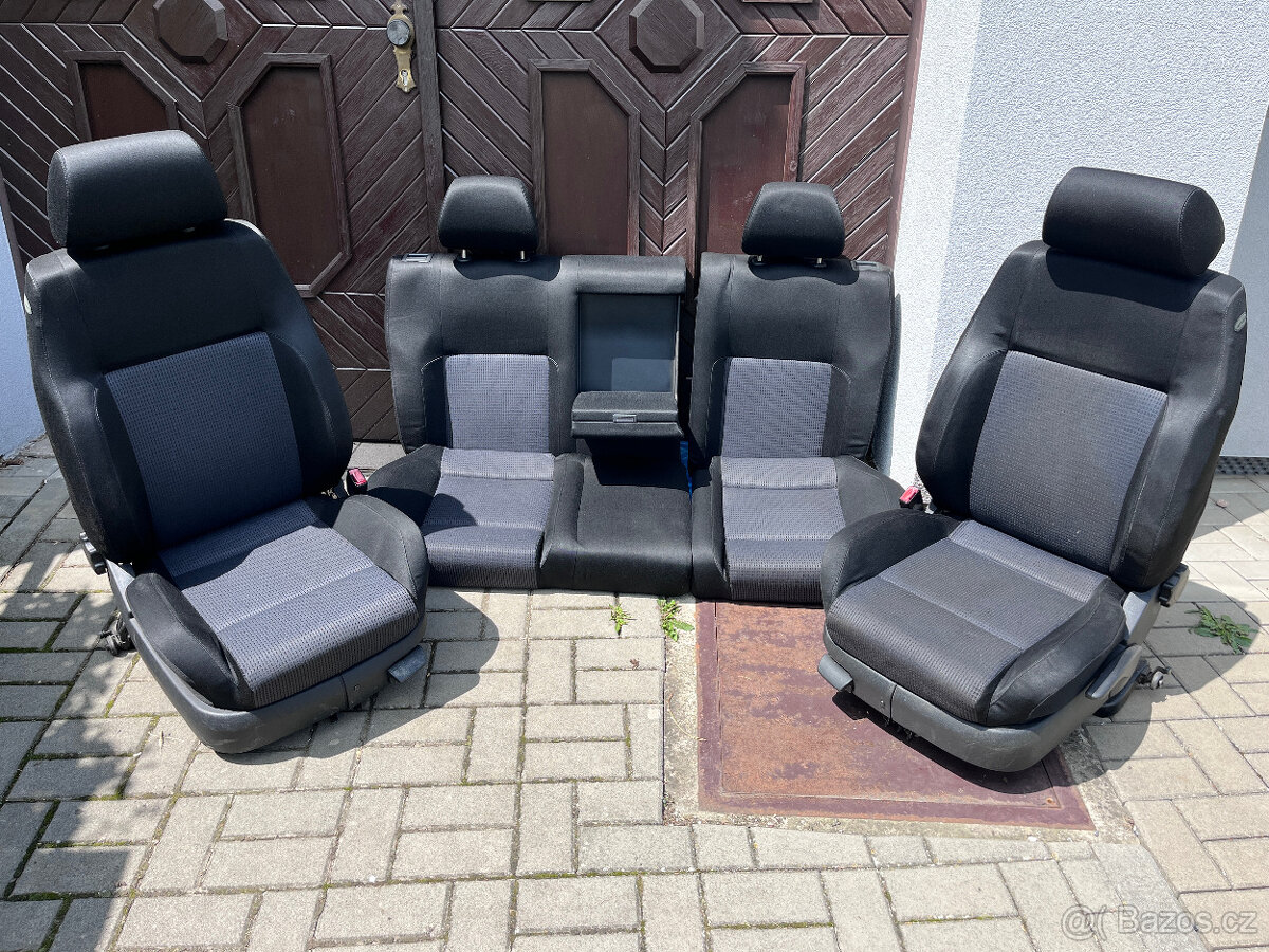 Sedačky GOLF IV Škoda Octavia 1, Leon,Toledo mají airbag