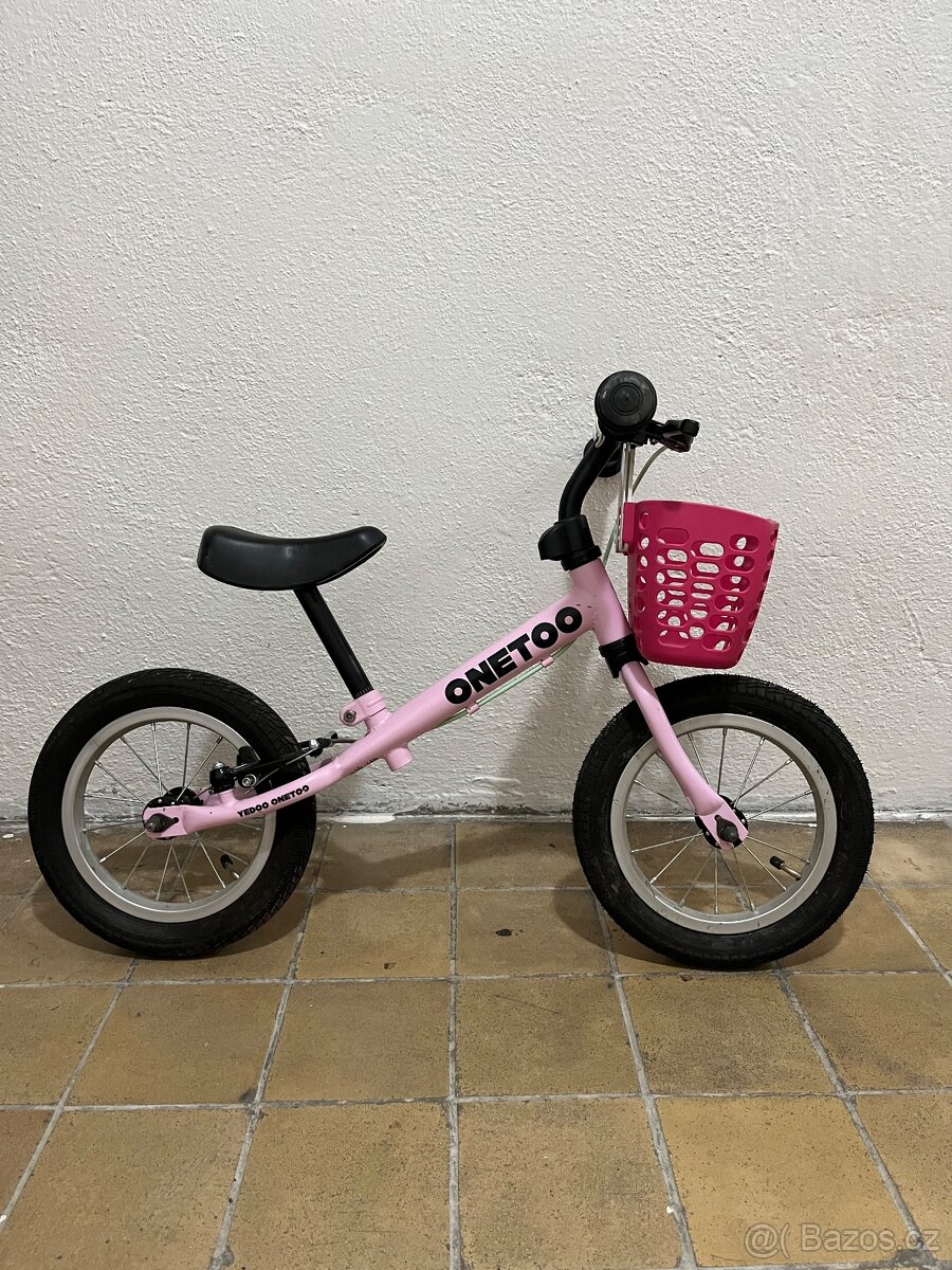Odrazeci kolo divci