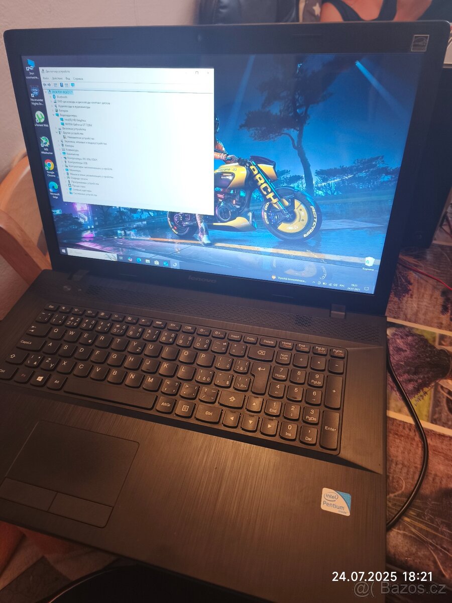 17palcový herní notebook