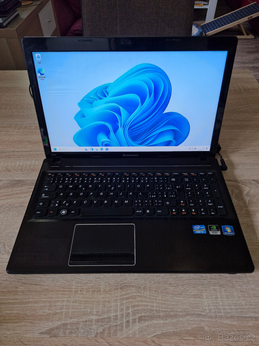 Rychlý Lenovo G580 15.6" i3 8GB RAM 500GB SSD Win 11