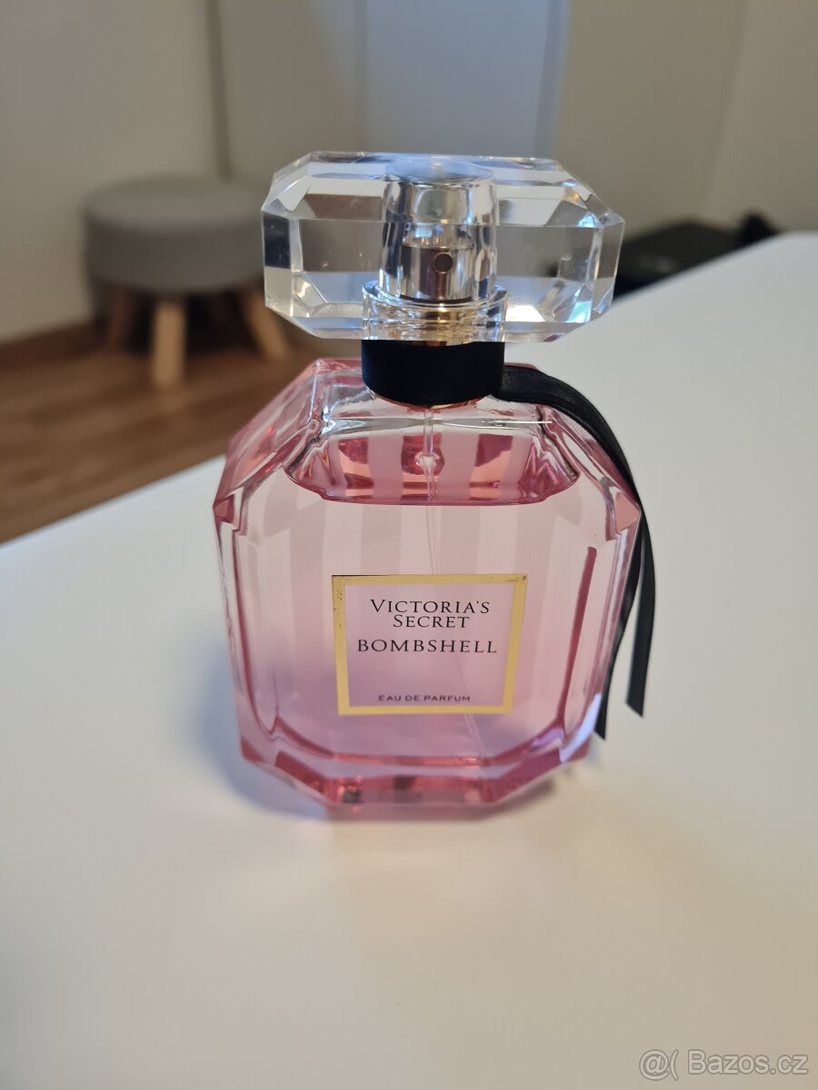 Victoria's Secret Bombshell