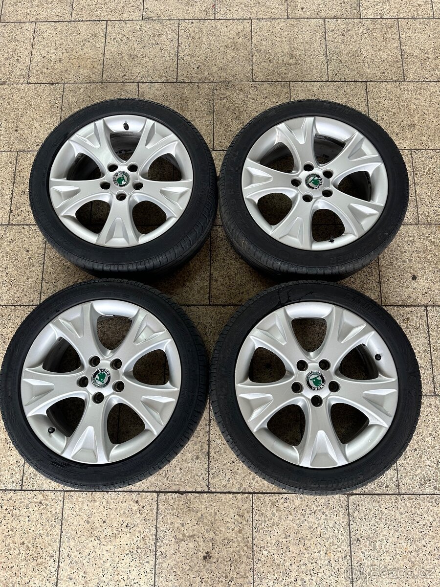 Skoda Pallas ALU kola R17 5x112 s letní pneu 225/45R17