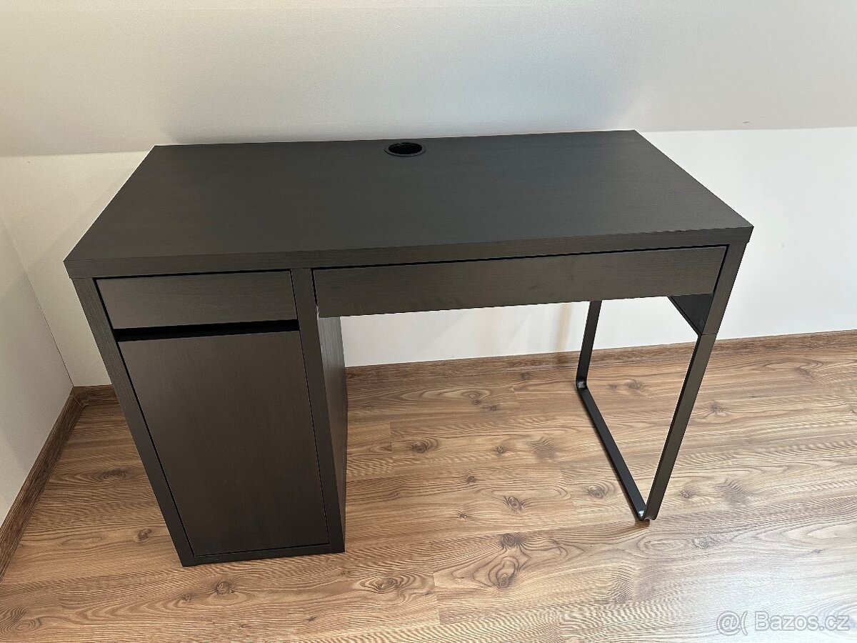 Psací stúl IKEA MICKE NOVÝ
