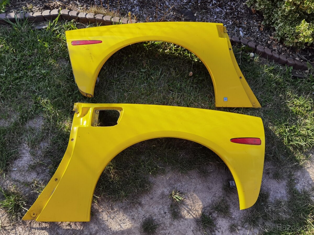 Corvette C6 - blatník pravý