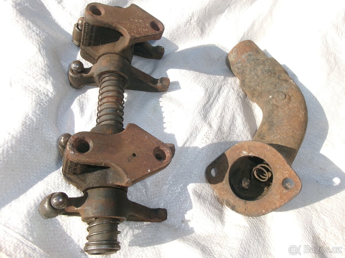 prodám díly na traktor Zetor 25. Sací potrubí se žhavící spi