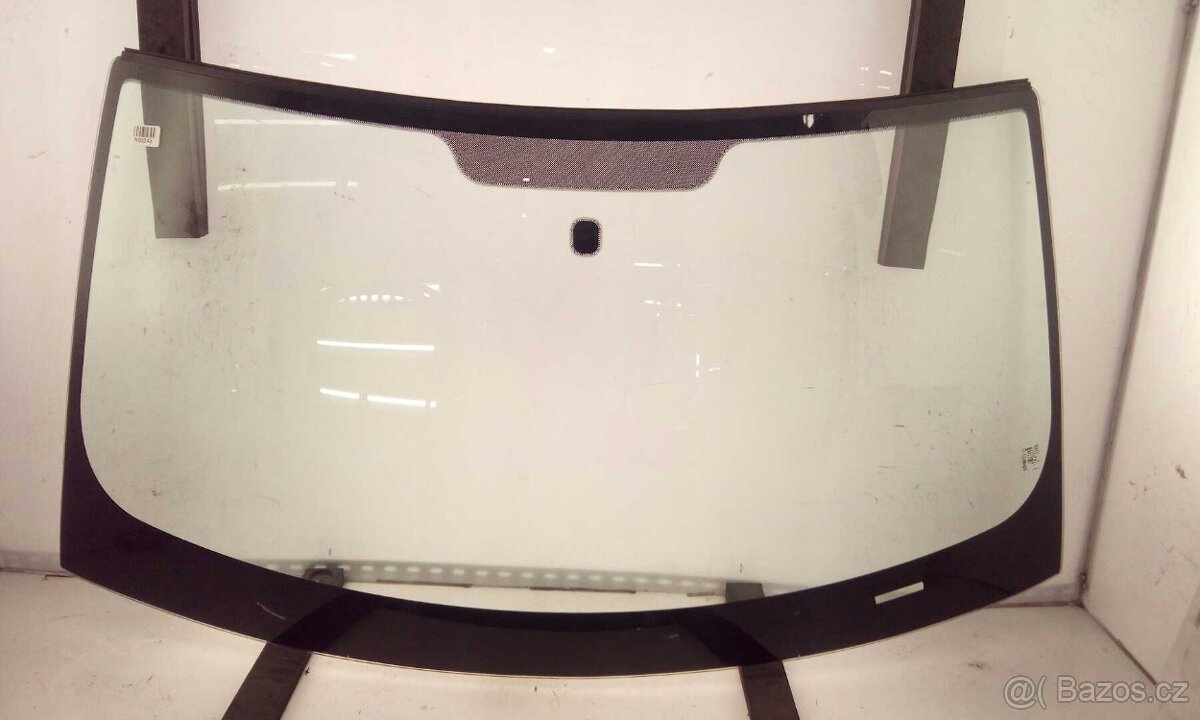 Land Rover Range Rover Sport čelní sklo