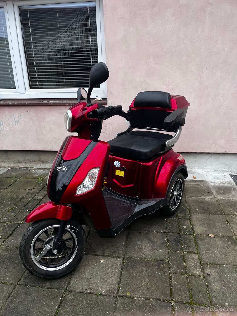 Tří kolový elektrický vozík selvo 31000
