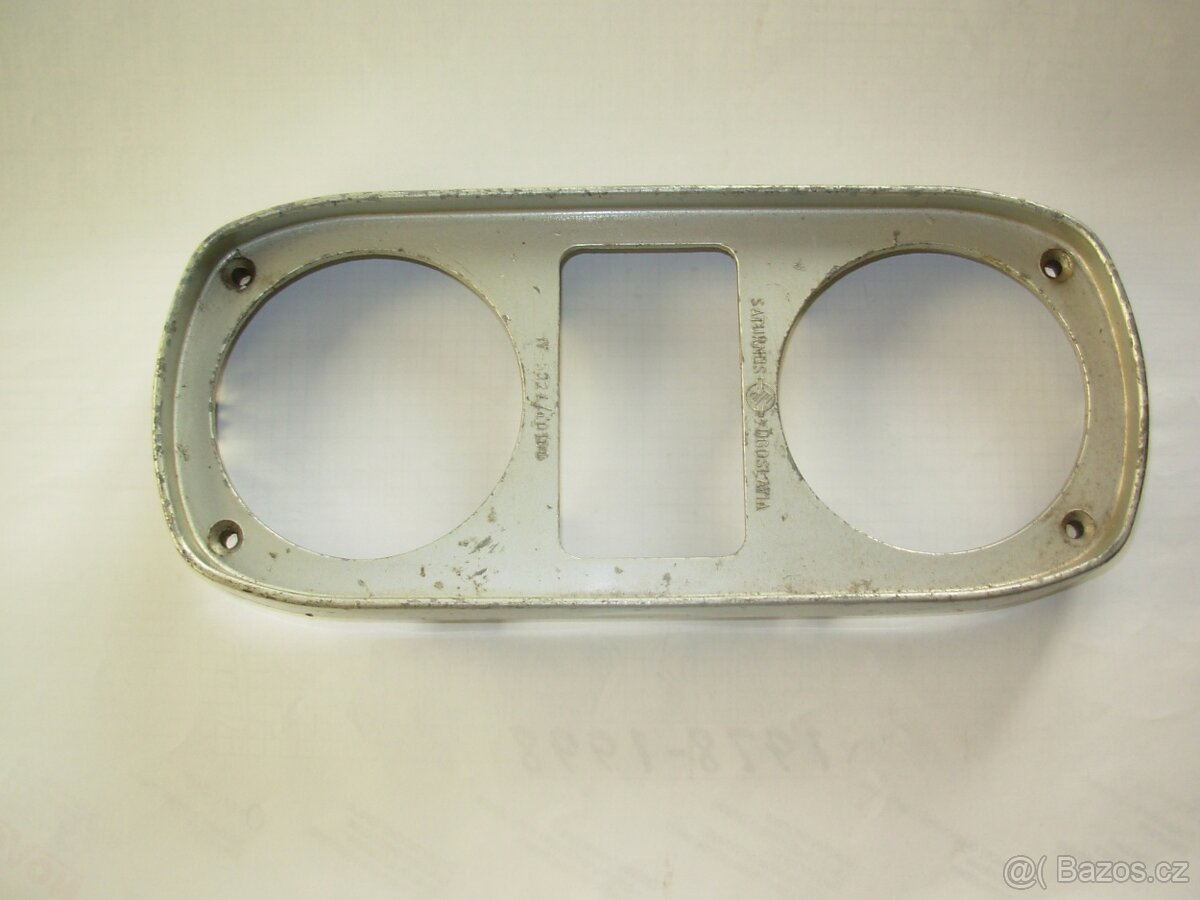 IMV 1000 držák zadní lampy.