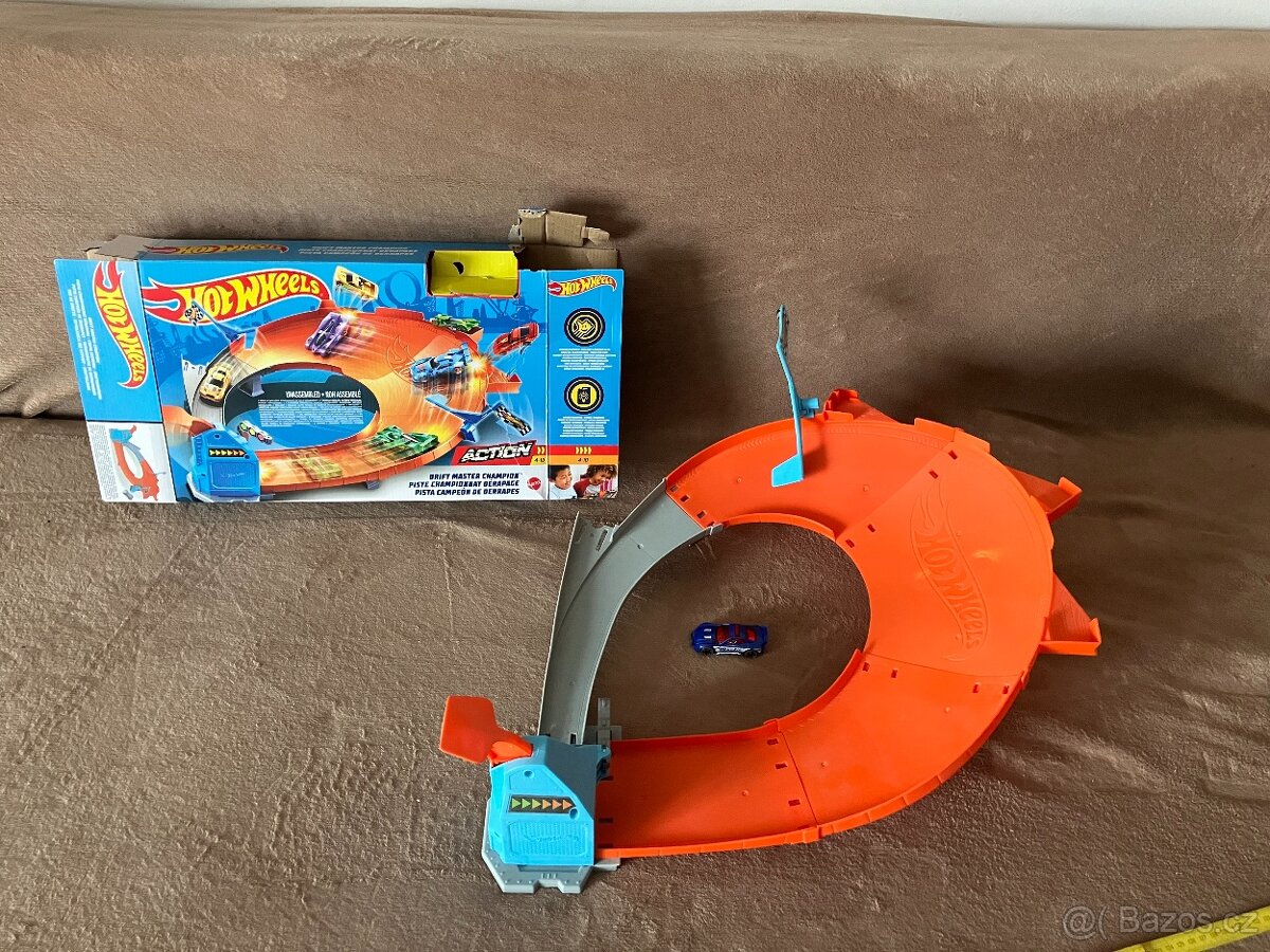 Hot Wheels dráha