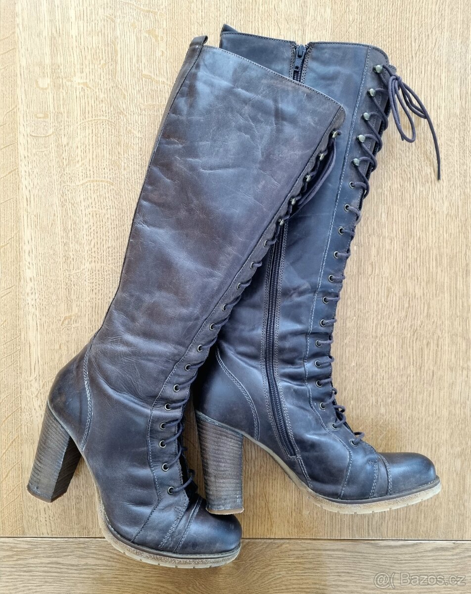 Dámské kožené kozačky Aldo mírně zateplené vel 40