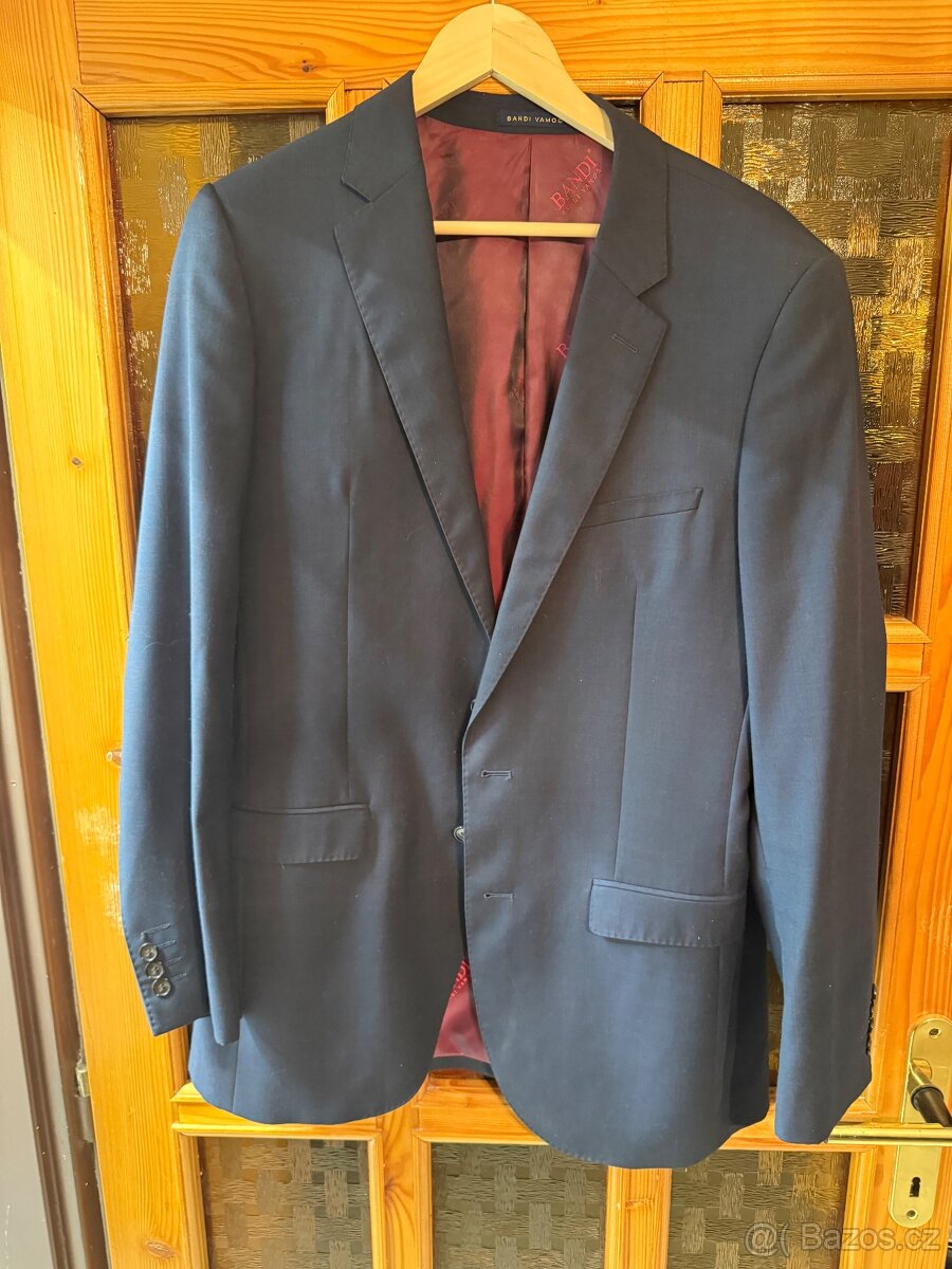 Pánský oblek BANDI 50/188 + košile 41/188 – výborný stav