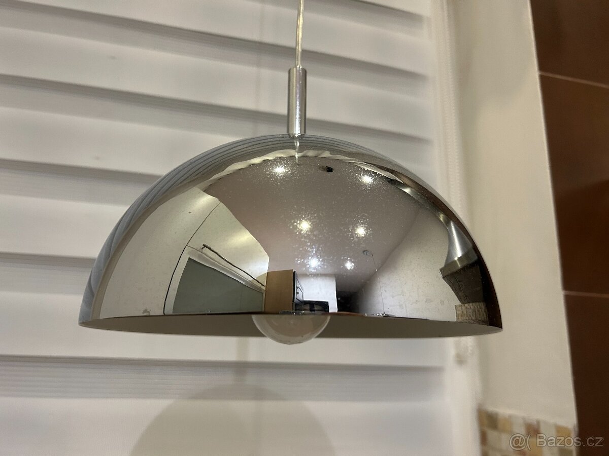 Sada 2 kovových stříbrných lustrů