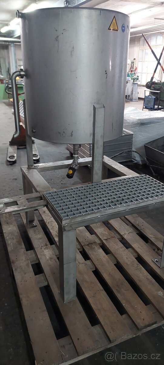 nerezová nádoba prům.700 mm výška 750 mm