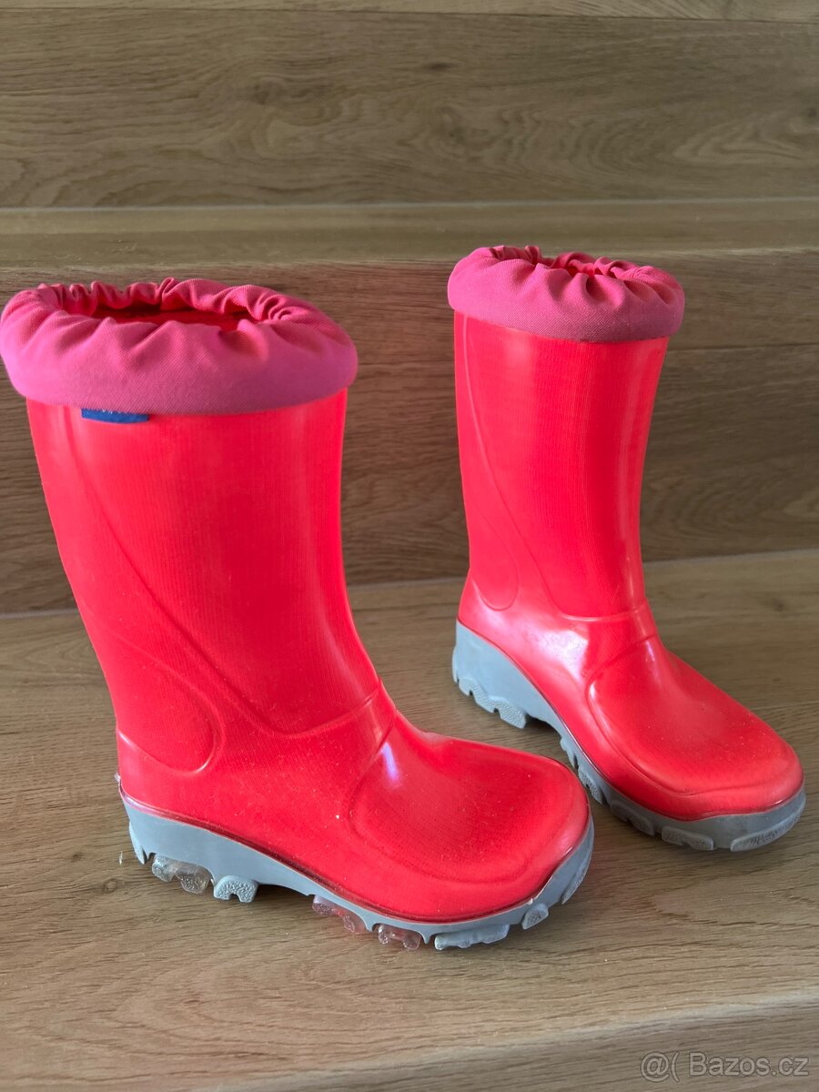 Krásné gumáky 25-26, zn. Muflon