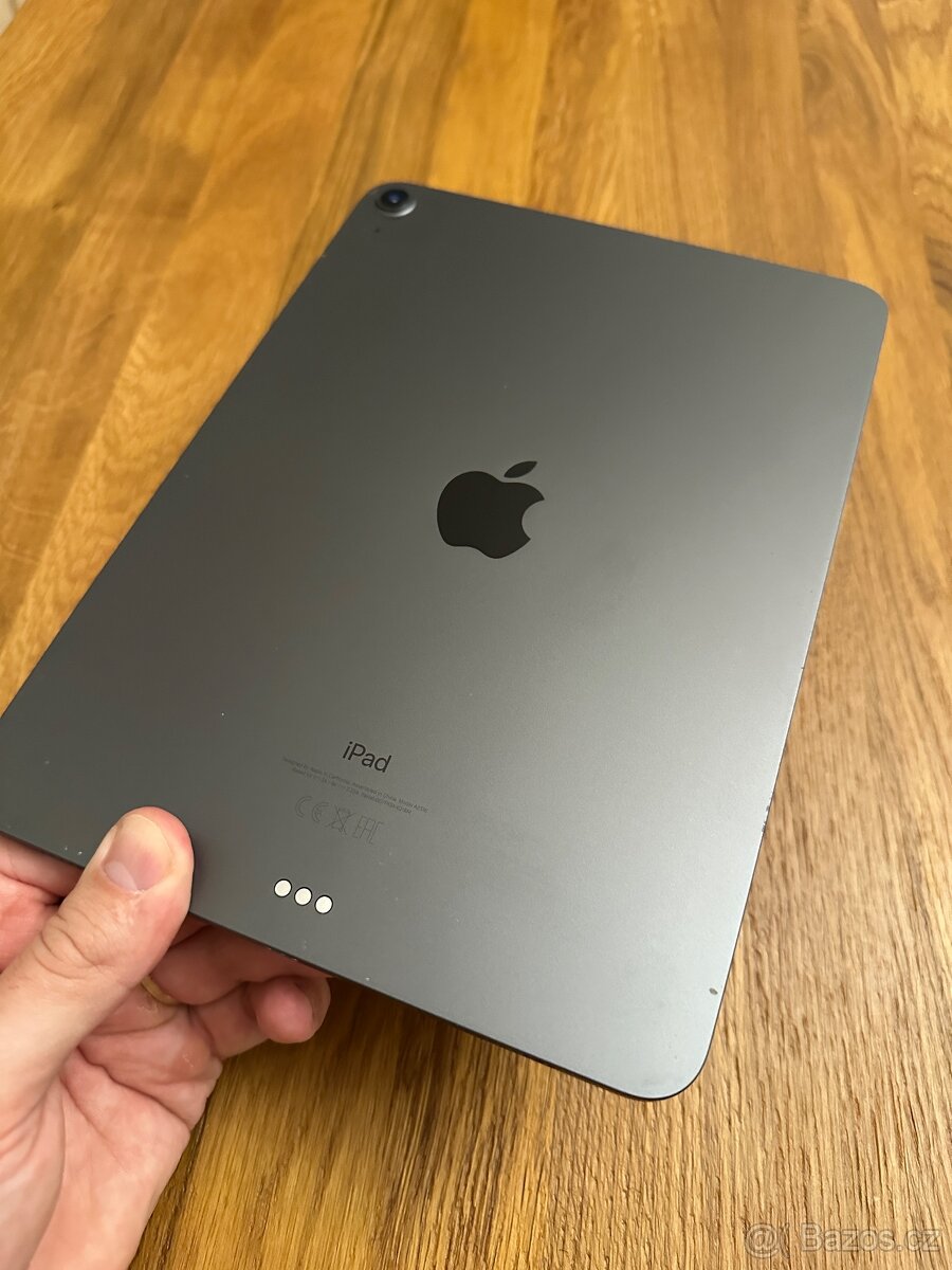 iPad Air 4 64 GB – ako nový + puzdro a fólie zdarma