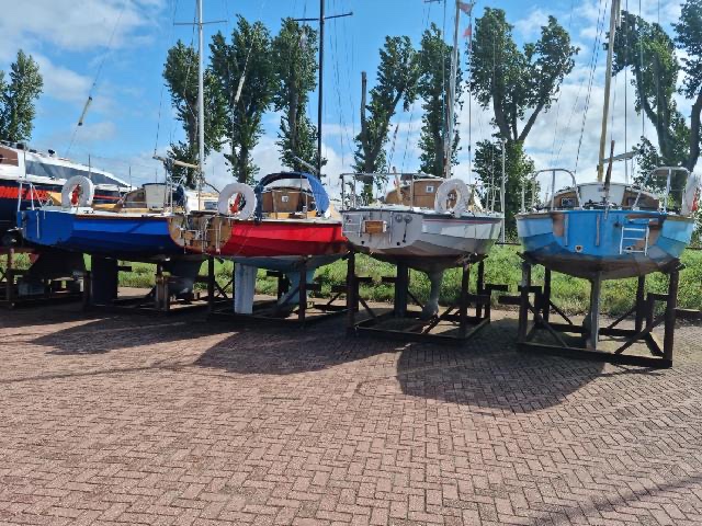 SLEVA Kajutová plachetnice Waarschip 725