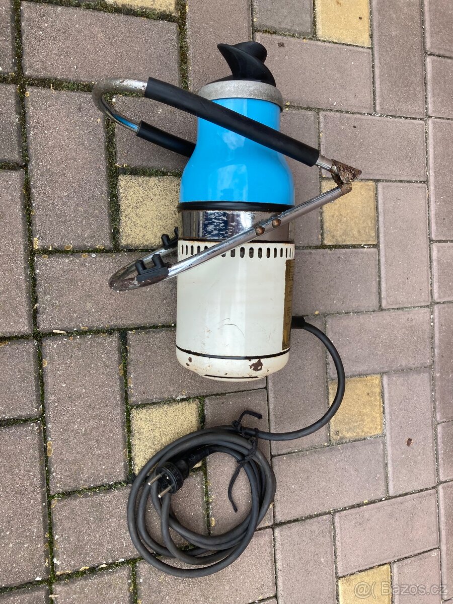 elektrická příruční pračka