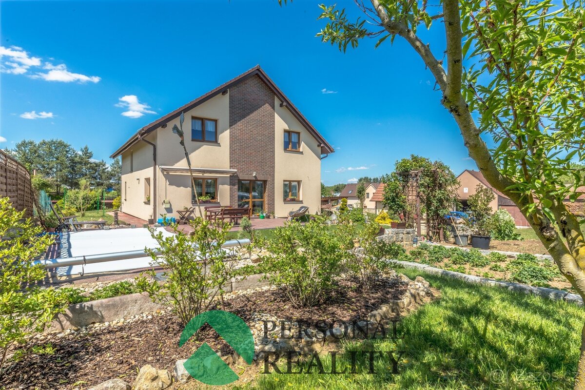 Prodej rodinné domy, 208 m² - Tachlovice, ev.č. 02245