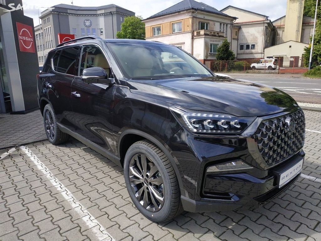SsangYong Rexton, Premium+ AT 4x4 Black paket
