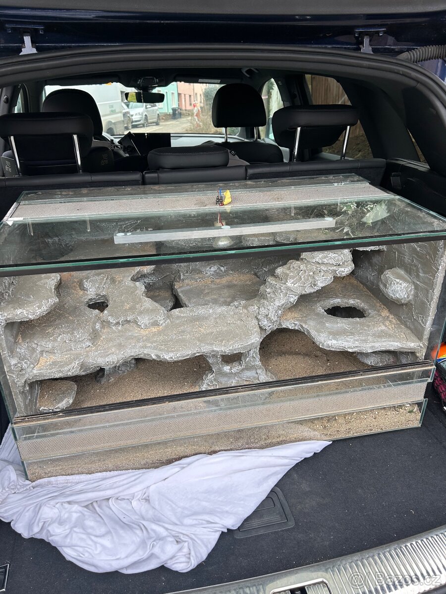 Terarium skleněné pro hada, agamu, ještěrky