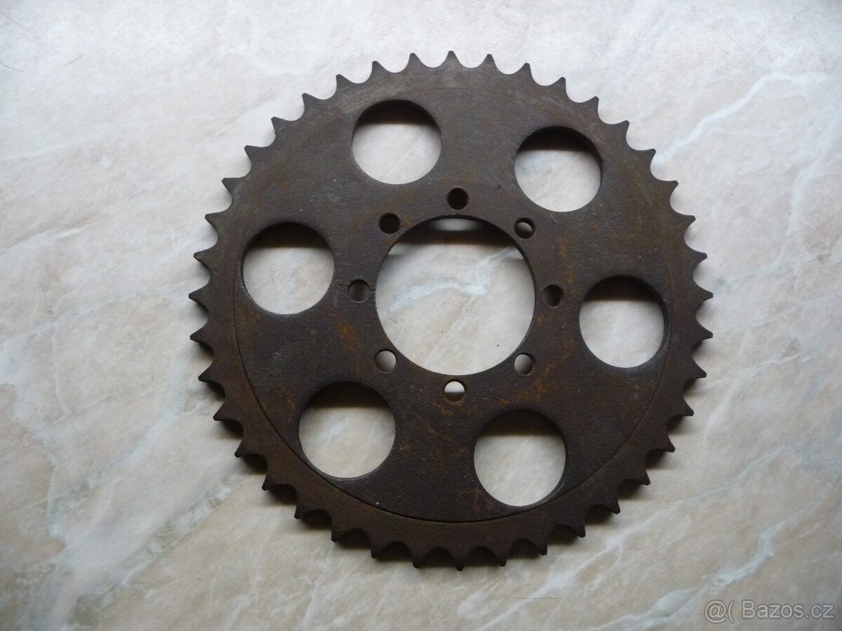 Rozeta - asi na čz 175 skůtr (prase)