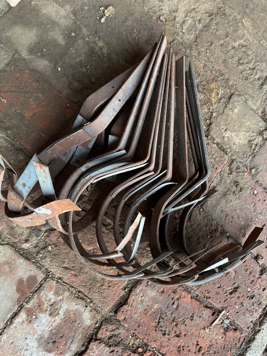 Háky žlabu / rynháky na okapy