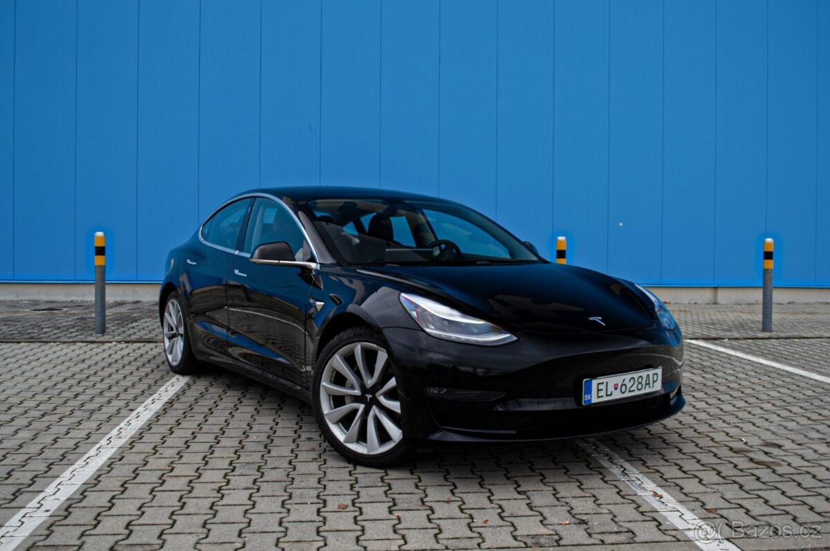 Tesla Model 3 Long-Range Dual Motor AWD
