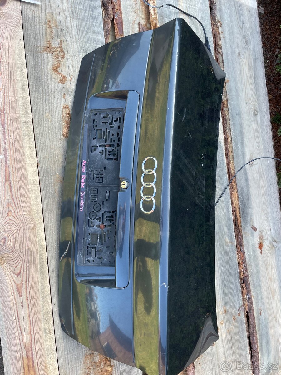 Audi A4 typ B5 kufr