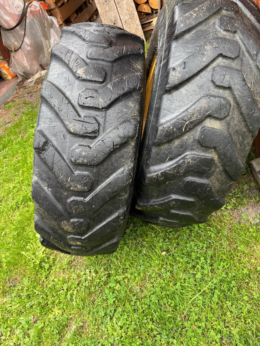 Pneu 340/80 R18