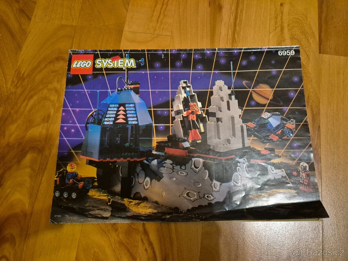 Lego 6959 Lunar Launch Site