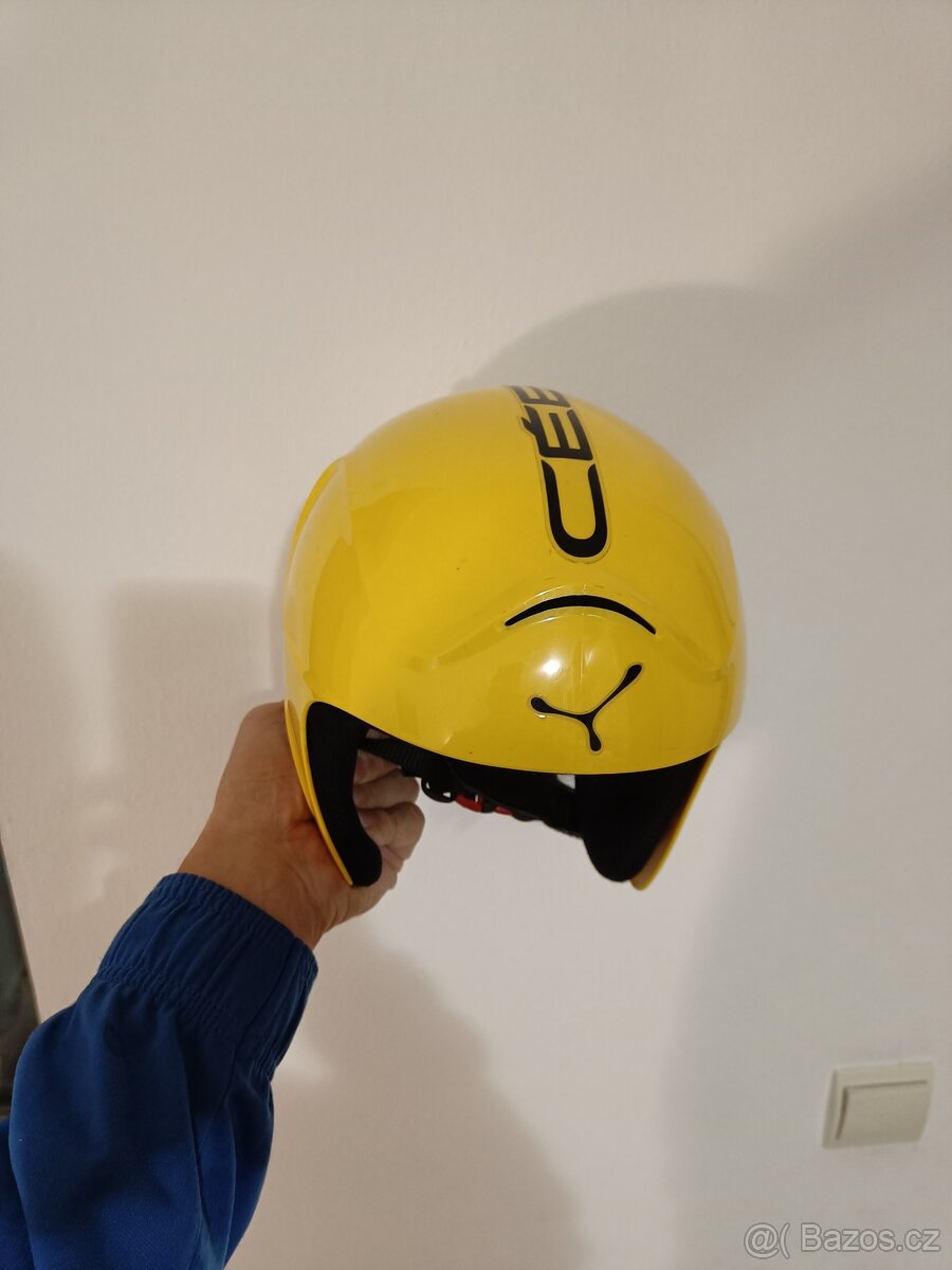 Lyžařská helma CEBE vel. 54 XS
