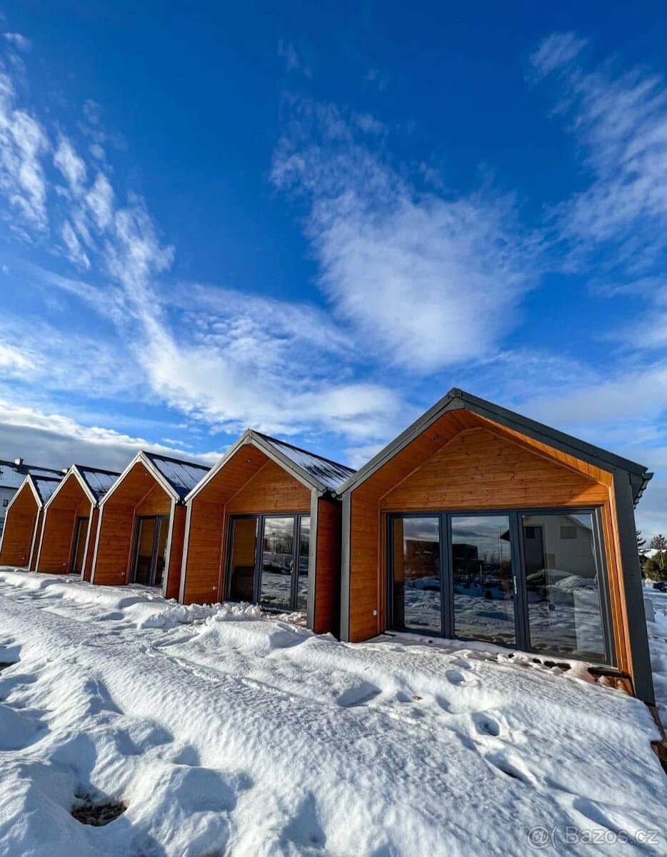 MOBILNÍ DŮM V ROZMĚRU 7x3,5 + 1m Terasa - Tiny House