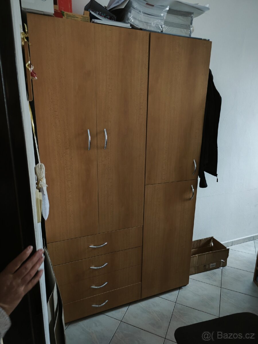 Skriň