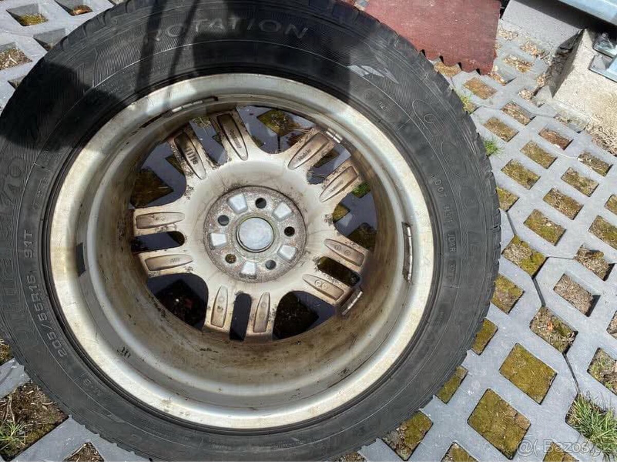Pneu 205 /55 R16