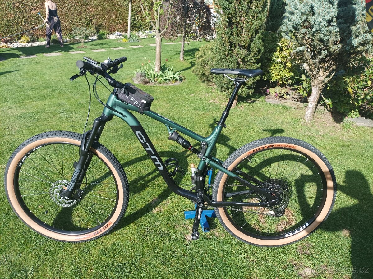 Nové celoodpružené kolo