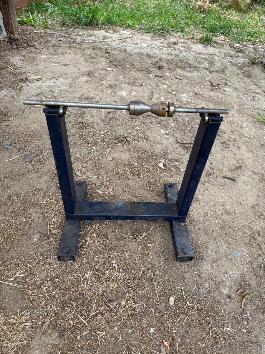 Vyvažovačka kol na motorku