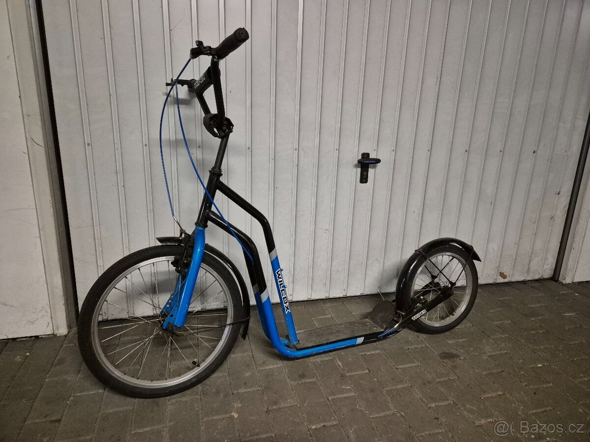 Koloběžka Wilcox Triper