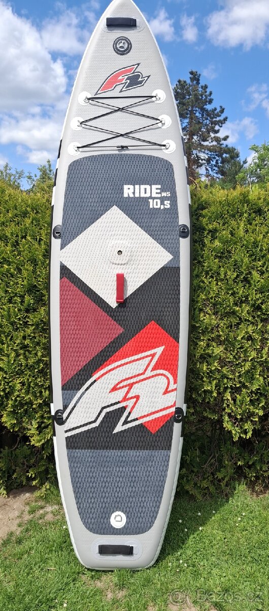 Windsup F2 Ride 10,5 s odtrhnout hranou a středovou flosnou.