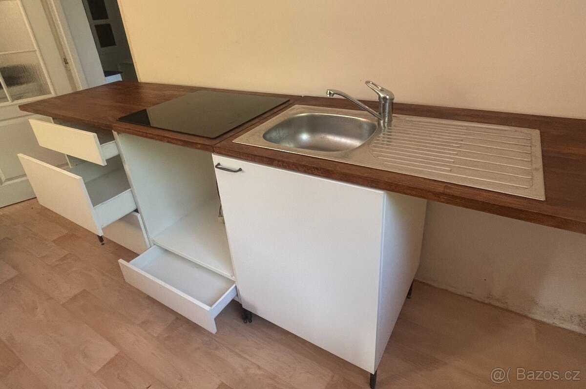 Kuchyňská linka IKEA, spodní část