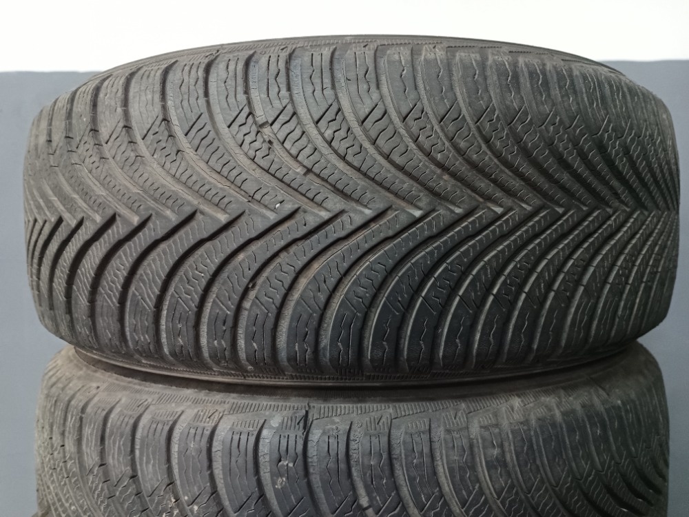 205/55 R16 MICHELIN (3415)