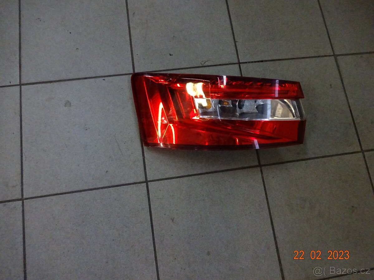 zadní levý led světlomet ŠKODA SUPERB III. SEDAN