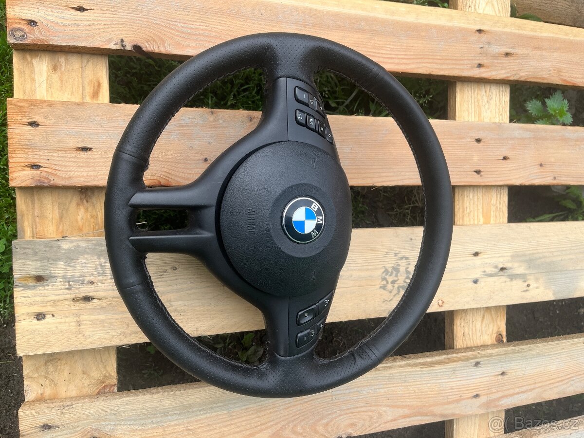 Volant bmw e46 e39 tríramenný s multifunkcemi PEKNÝ STAV