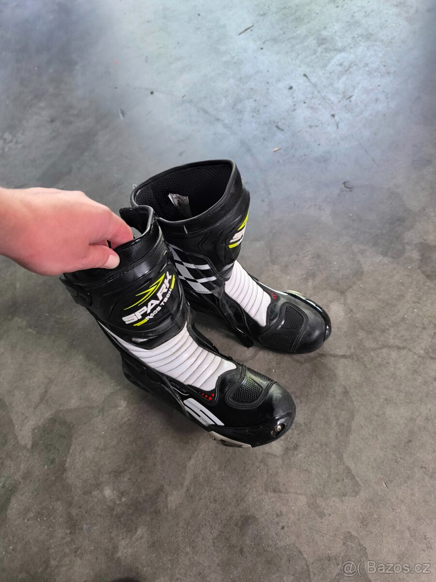 Spark race tech