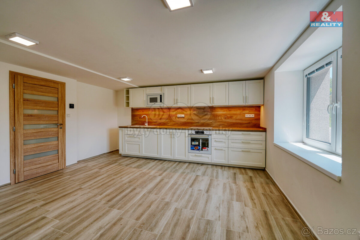 Pronájem bytu 2+1, 65 m², Hořovice, ul. Pod Nádražím