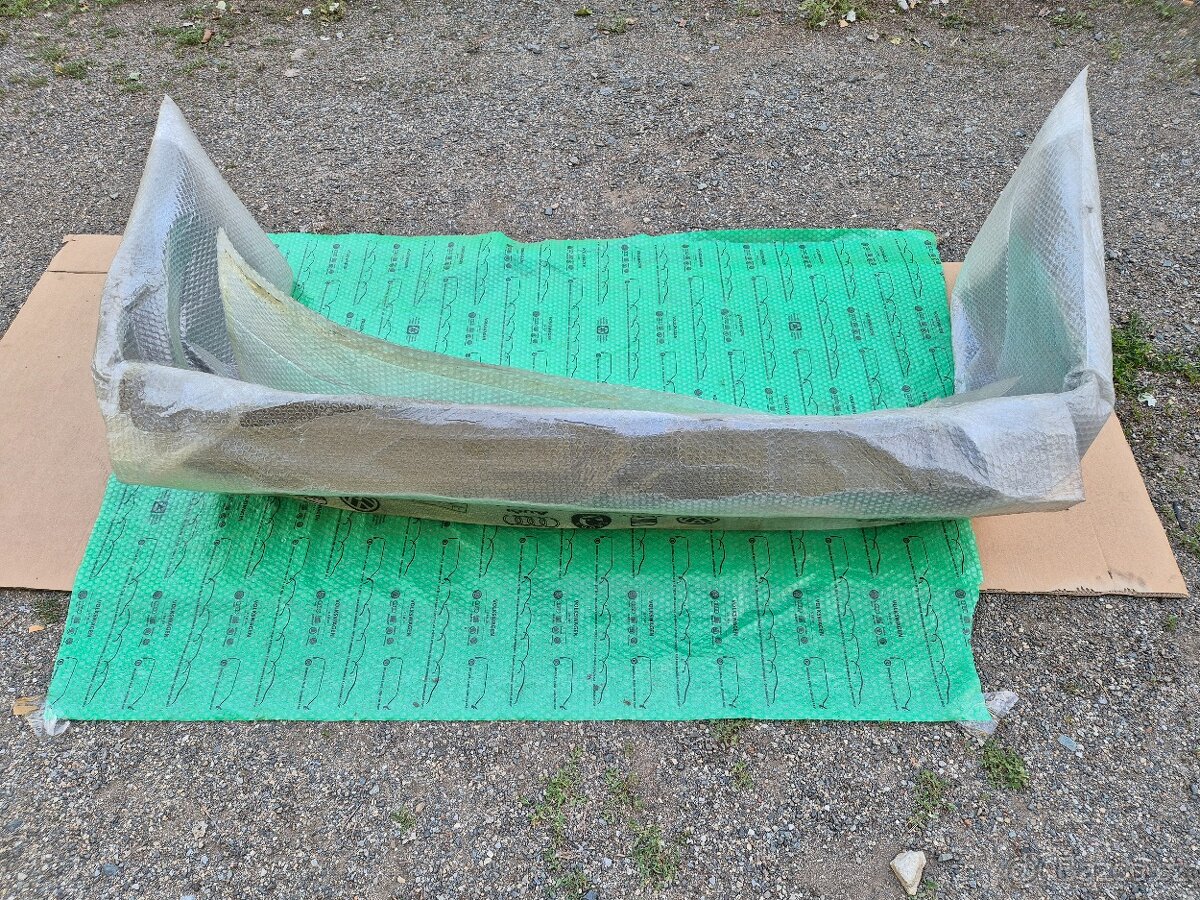 zadní nárazník Škoda Felicia combi před FL do 12/97 6U980742
