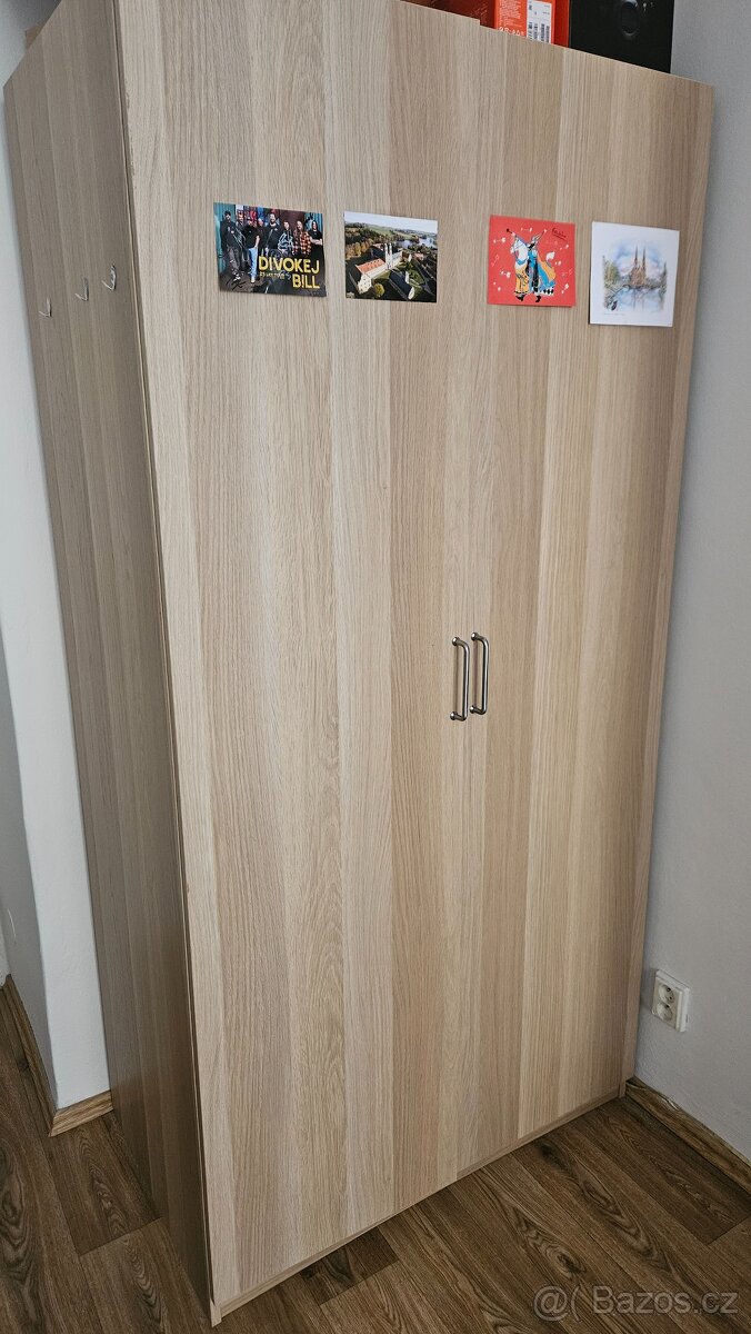 Šatní skříň IKEA