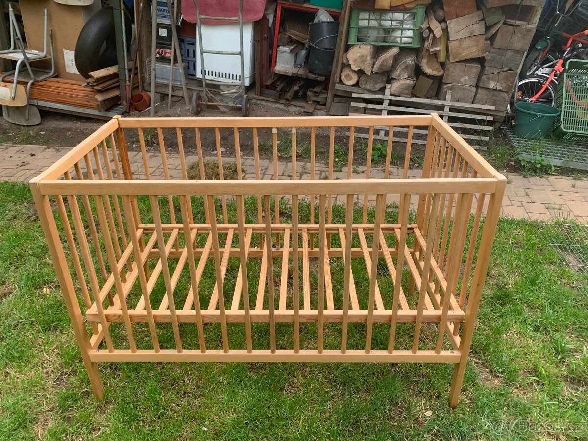 Dětská postýlka