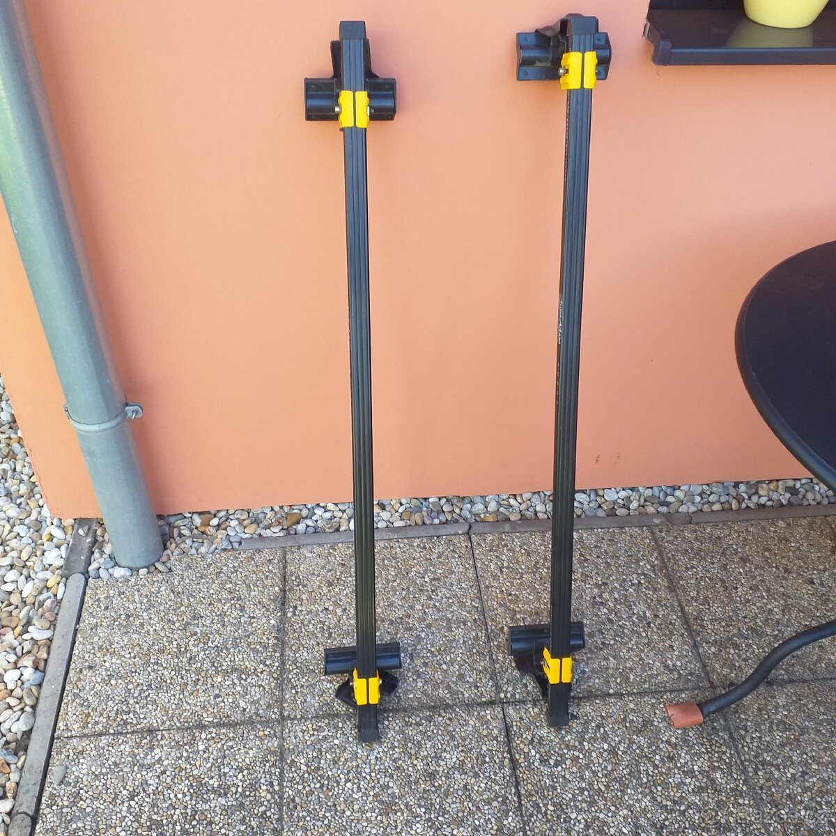 Příčníky na auto,(zahrádka)400kč